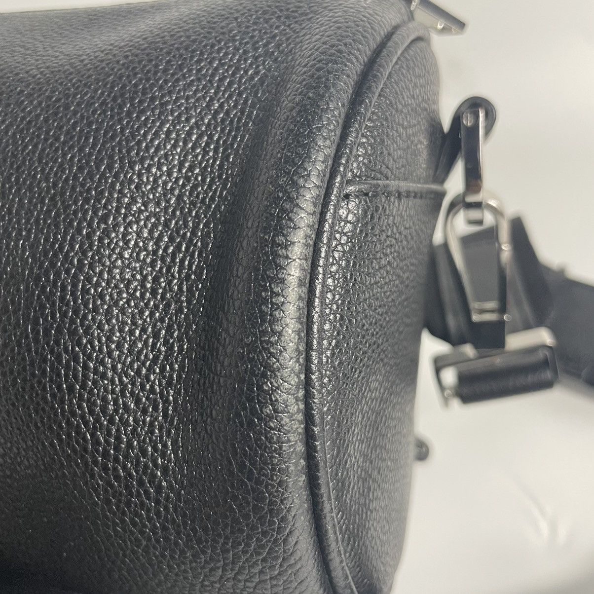 Dior Dior S/S18-20 Atelier Roller Cylindrical Crossbody leather Size ONE SIZE - 14 Thumbnail