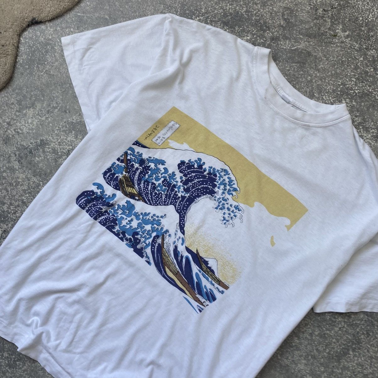 Designer Vintage Hokusai Big Graphic Logo designer 1990’s tee Size US M / EU 48-50 / 2 - 2 Thumbnail