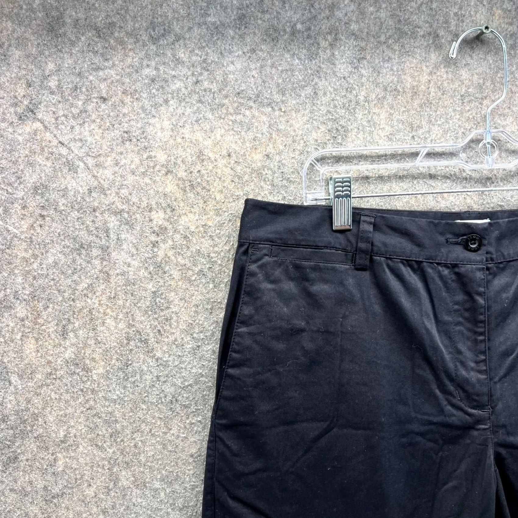 Izod VINTAGE Izod Pants Women 12 Black Outdoors Flat Front XFG Trouser Capri Straight Pants Womens 12 Black Cotton Flat Front Straight Leg Size 34" / US 12 / IT 48 - 5 Thumbnail