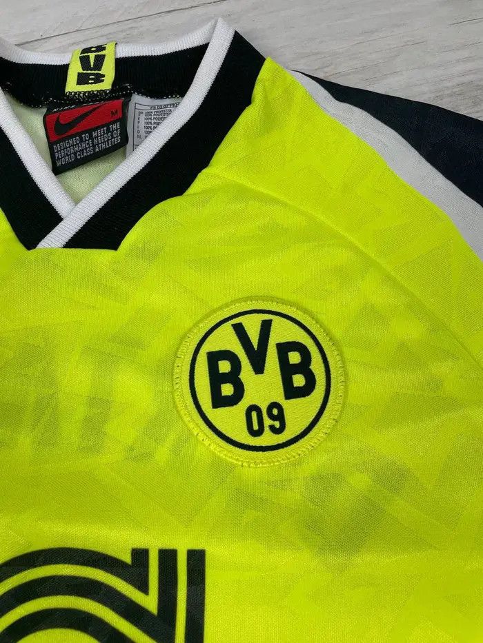 Nike Vintage Nike Borussia Dortmund 1995 1996 Home Shirt Jersey Size US M / EU 48-50 / 2 - 6 Thumbnail