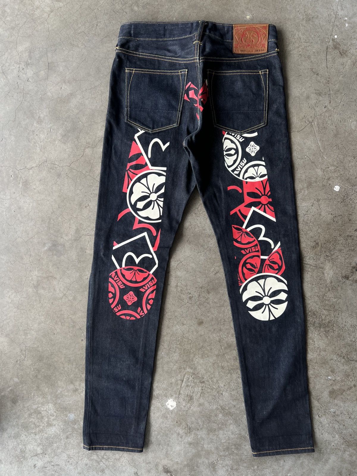Evisu Evisu - Carrot Fit Kamon Seagull Pattern Daicock Jeans Size US 30 / EU 46 - 4 Thumbnail