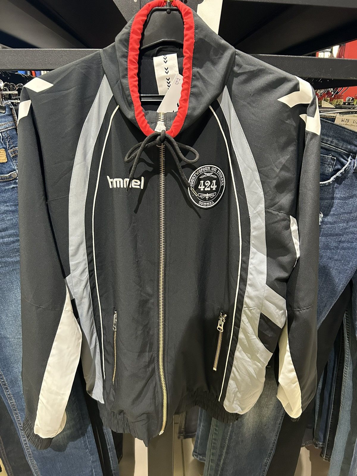 424 × Hummel Hummel x 424 Boxy Zip Track Jacket size Small rare blokecore Size US S / EU 44-46 / 1 - 1 Thumbnail