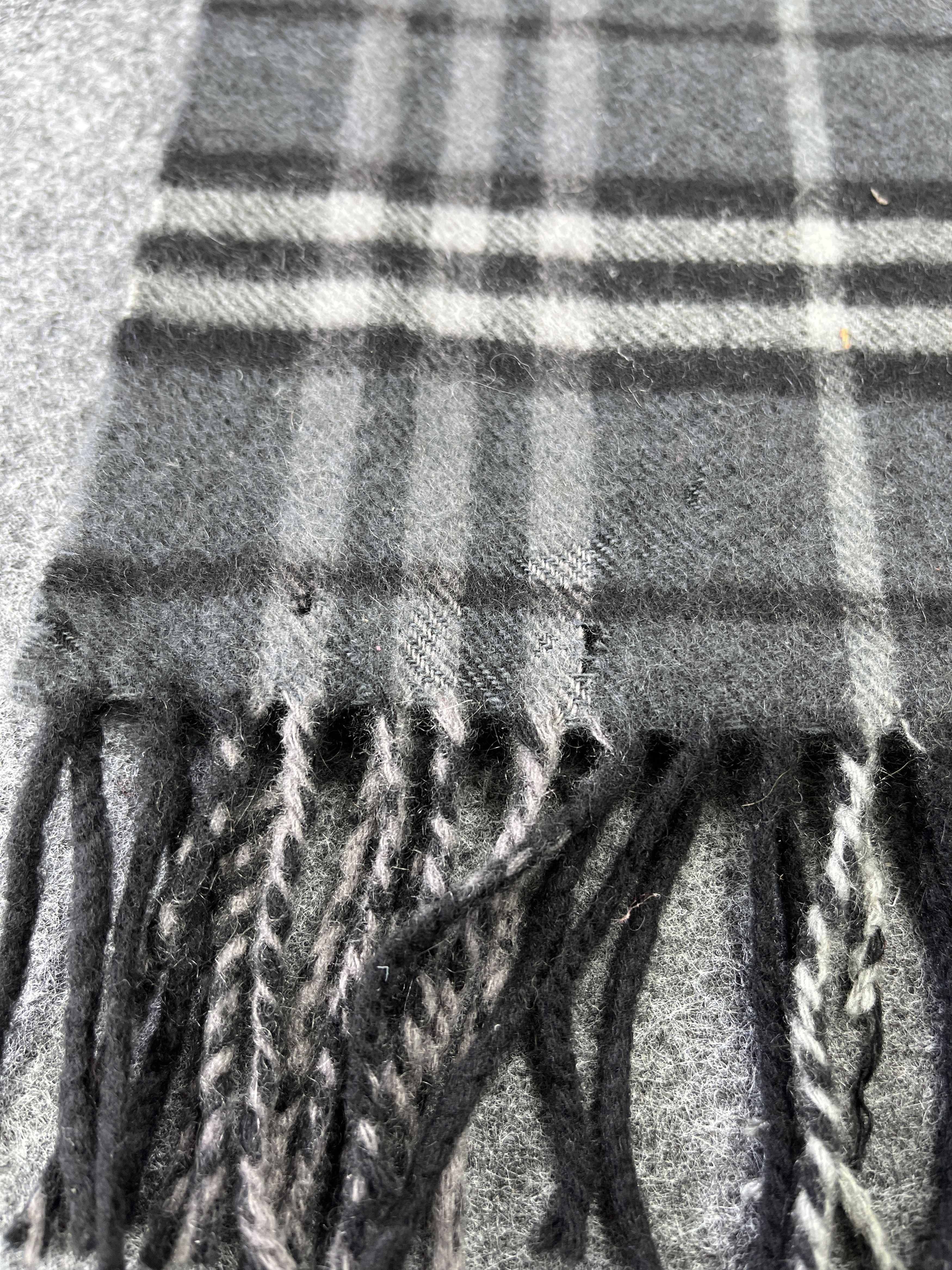 Burberry × Vintage Burberry Scarf / Muffler / Neckwear T114 Size ONE SIZE - 7 Thumbnail