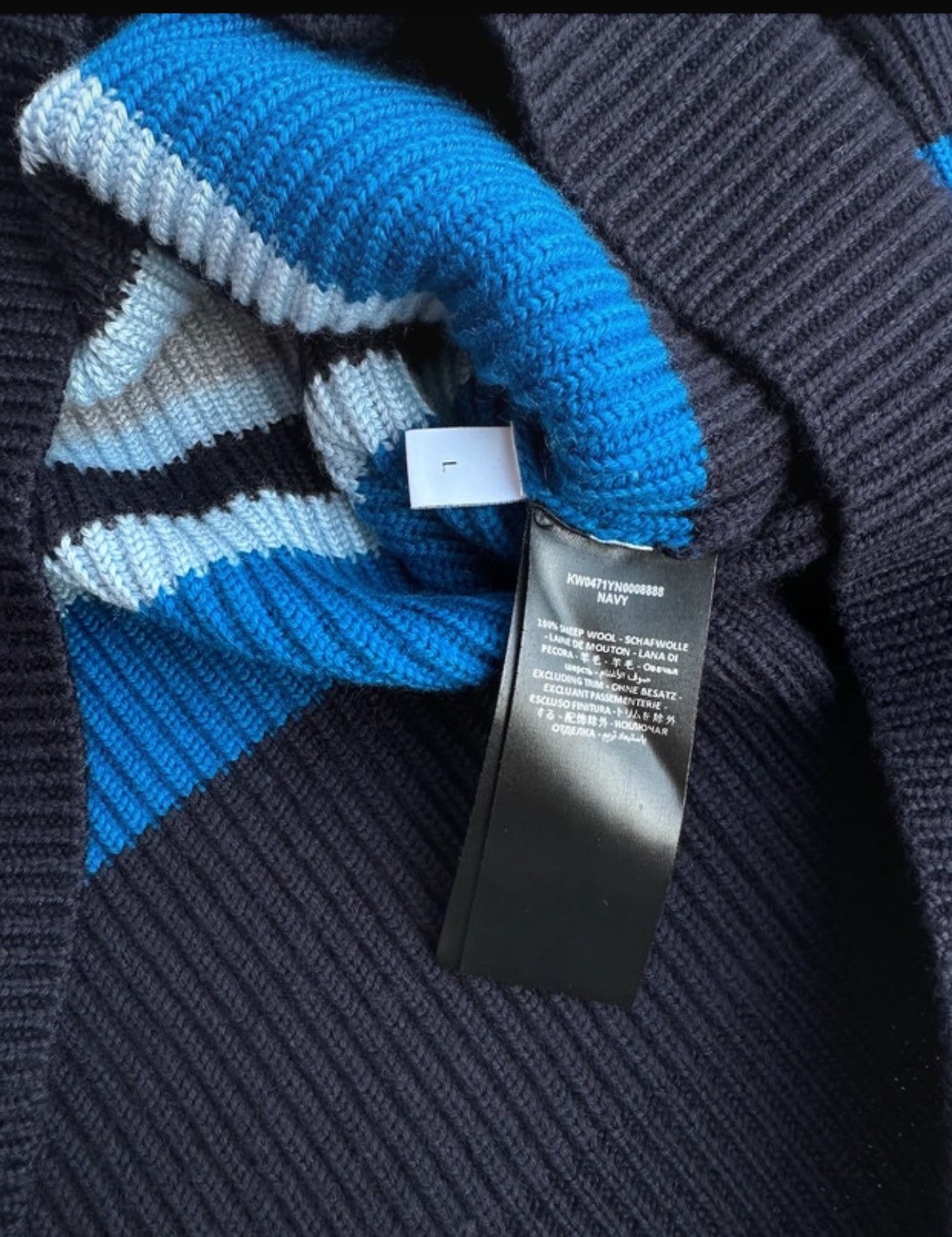 JW Anderson J.W Anderson knit Size US L / EU 52-54 / 3 - 6 Thumbnail