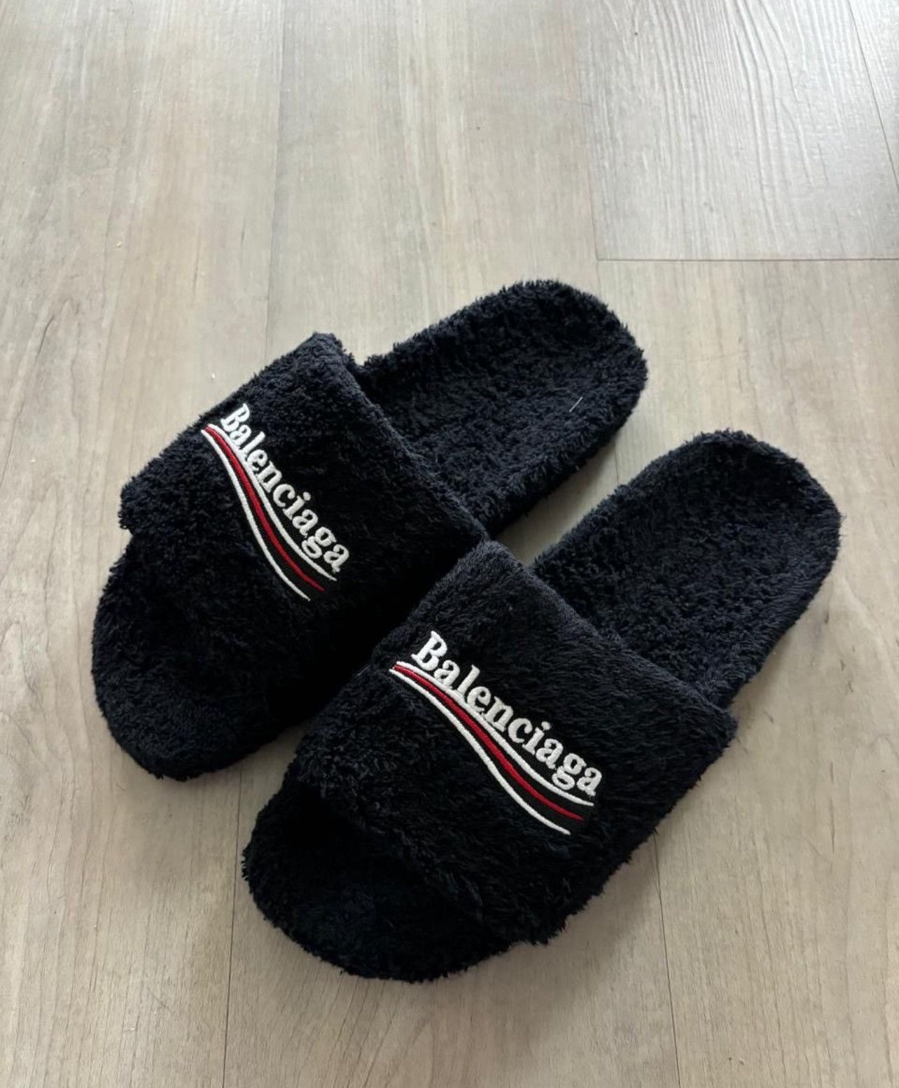 Balenciaga Embroidered Logo Furry Fleece Campaign Sandals Slides Size US 8 / EU 41 - 1 Thumbnail