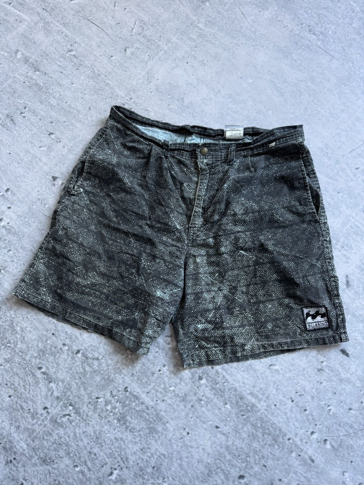 Billabong × Vintage Vintage Billabong 90s shorts streetwear Size US 34 / EU 50 - 1 Thumbnail