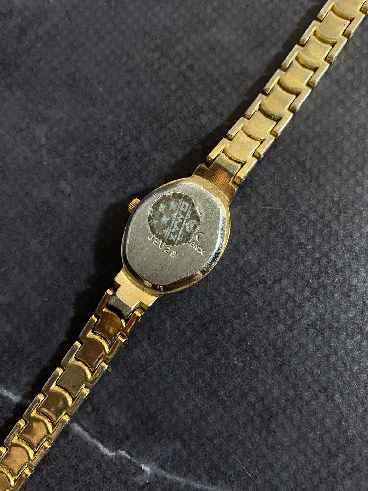 Jewelry × Vintage Elegant OMAX Watch with Crystals and Gold Case Size ONE SIZE - 7 Thumbnail