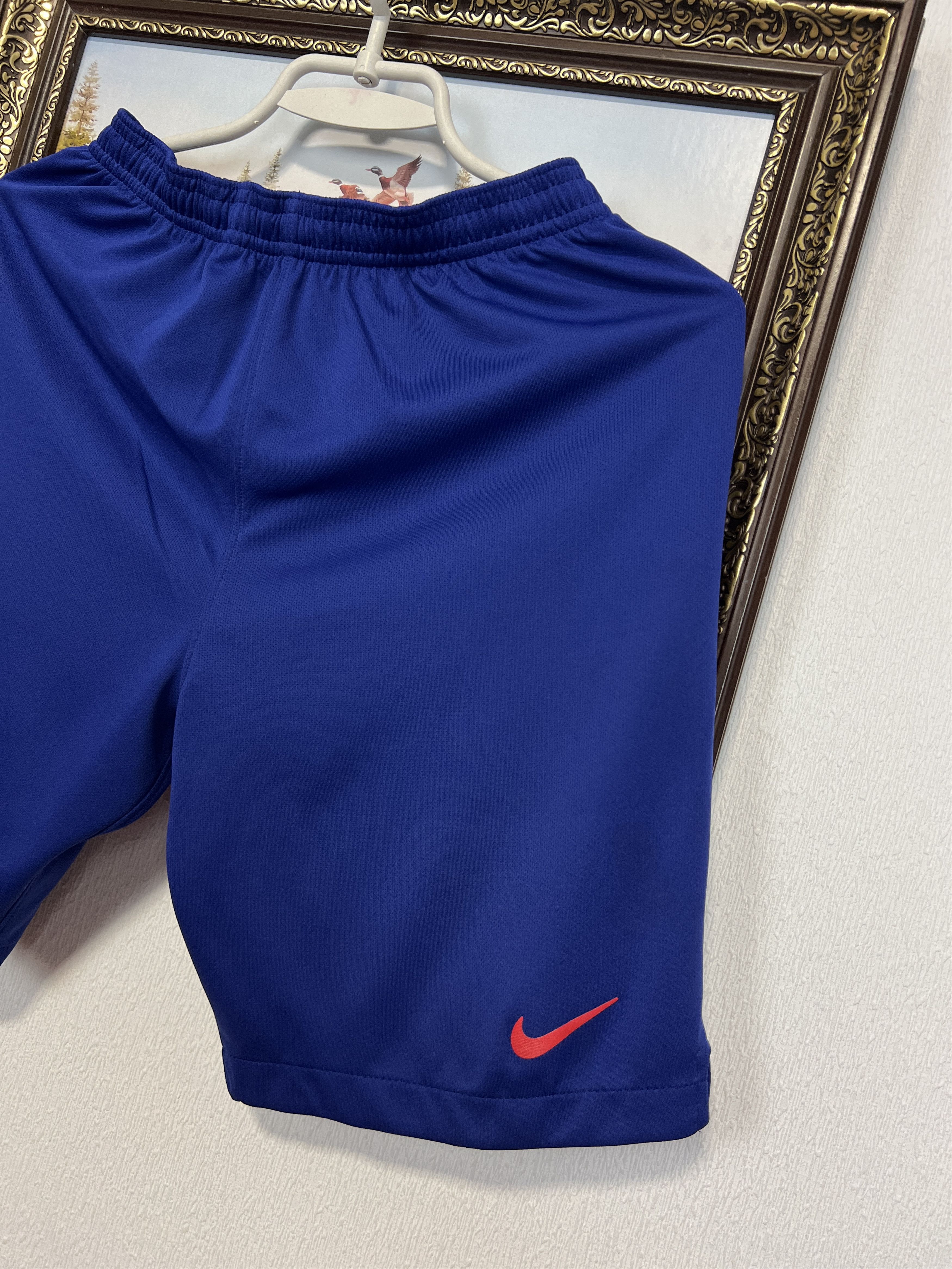 Nike Atletico Madrid Football Shorts Athletic Sport Size Boys L Size US 26 / EU 42 - 2 Thumbnail