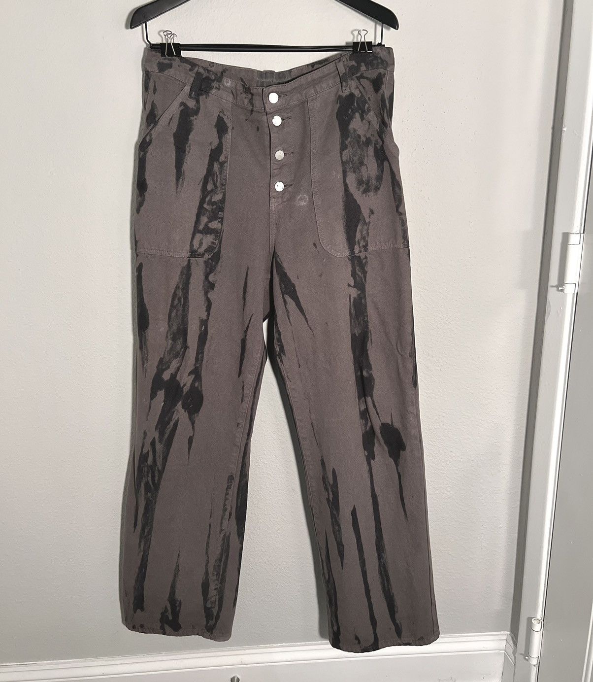 Basketcase Gallery bleach black distressed fatigue pants 36