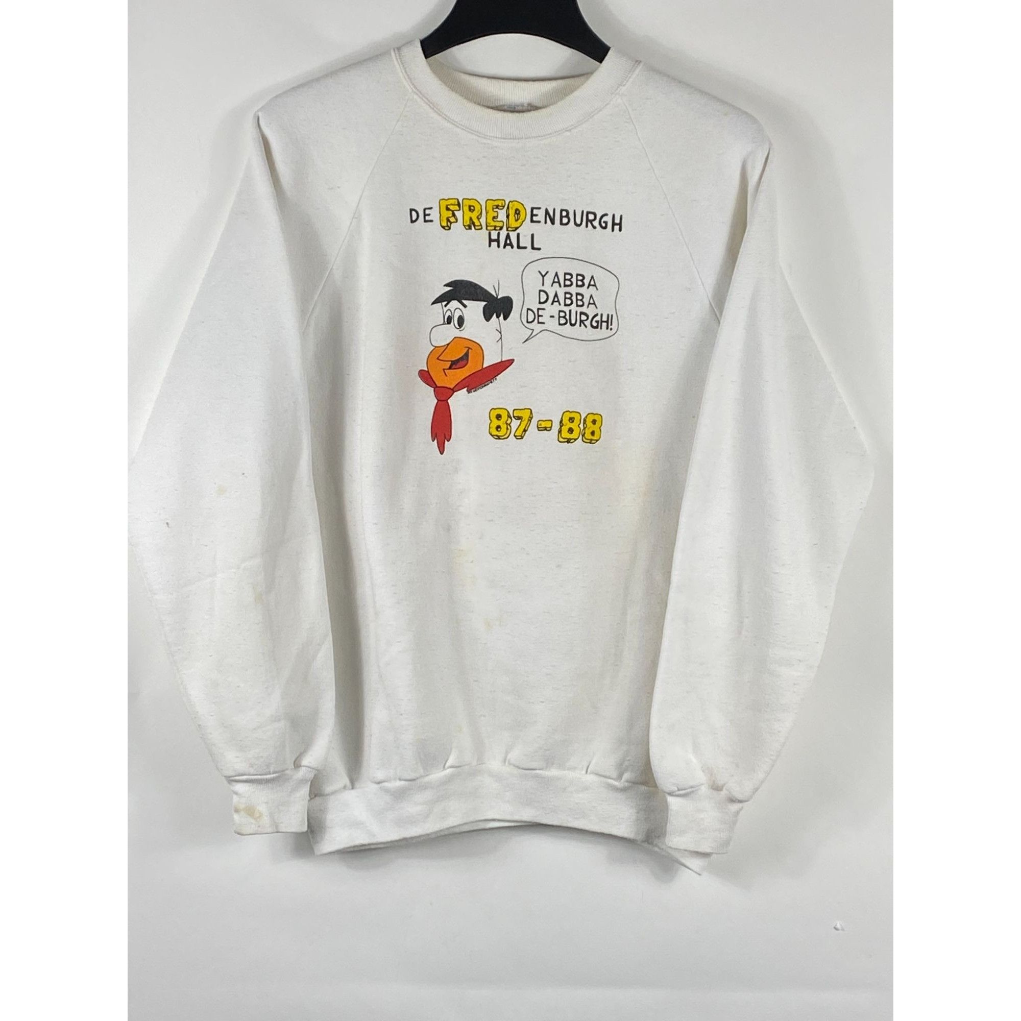 Image of Vintage Jerzees Fred Flintstones Pullover Sweatshirt White S, Men's (Size XL)