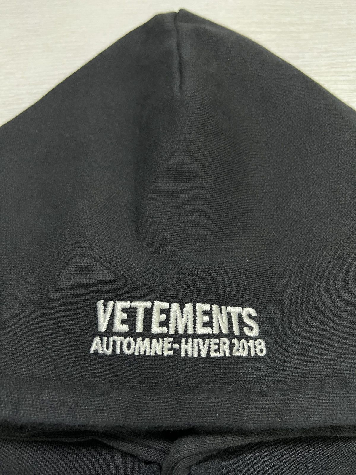 Vetements Vetements - F/W 18 - Metal Tour Hoodie Size US L / EU 52-54 / 3 - 9 Thumbnail