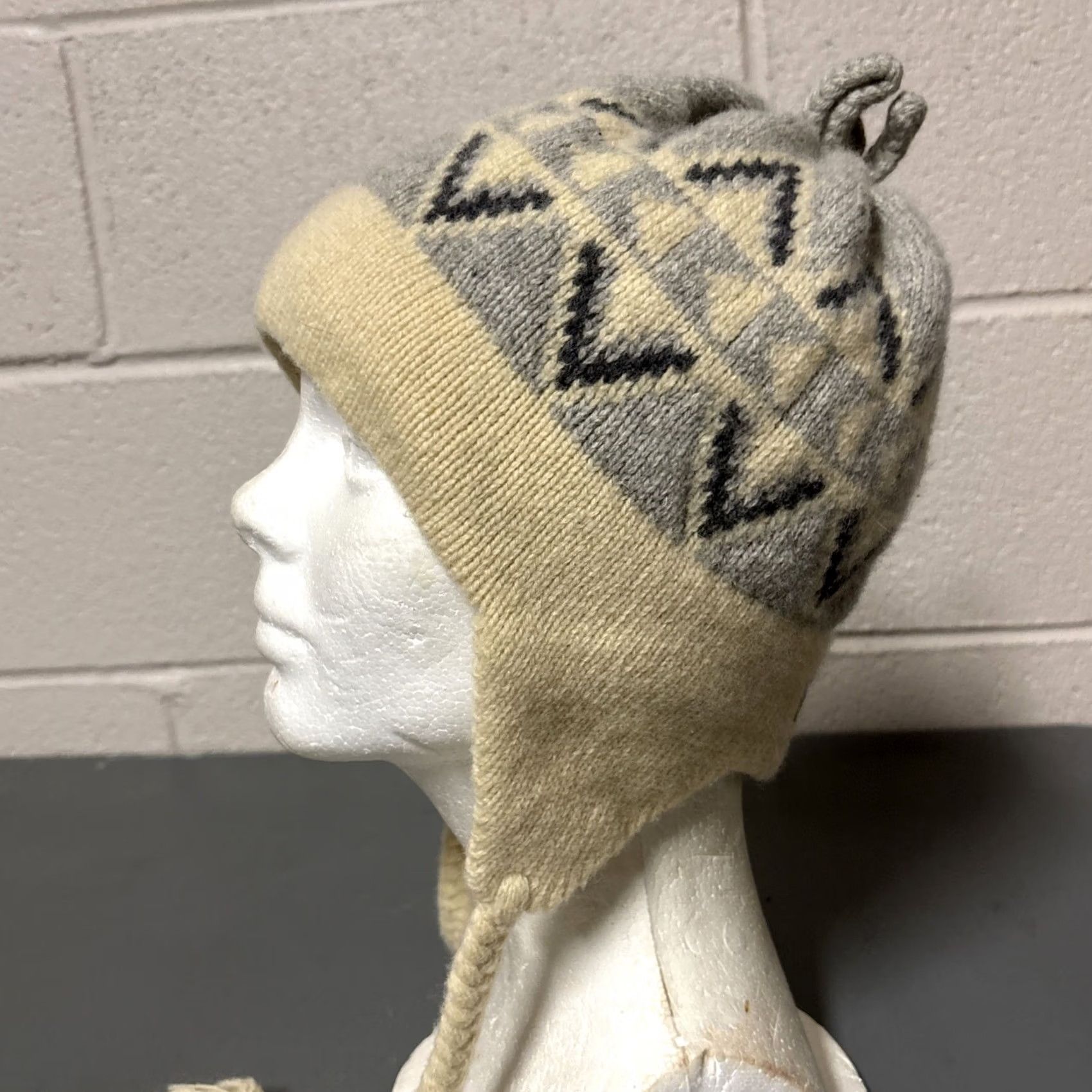 Patagonia Patagonia Beanie Womens OS Fleece Lined Knit Chullo Hat Aztec Diamond Earflap Size ONE SIZE - 6 Thumbnail