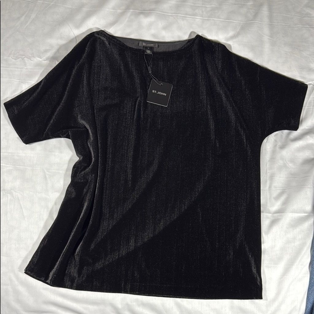 St. John St. John Black Boxy Relaxed Short Sleeve Tee Size L / US 10 / IT 46 - 1 Thumbnail