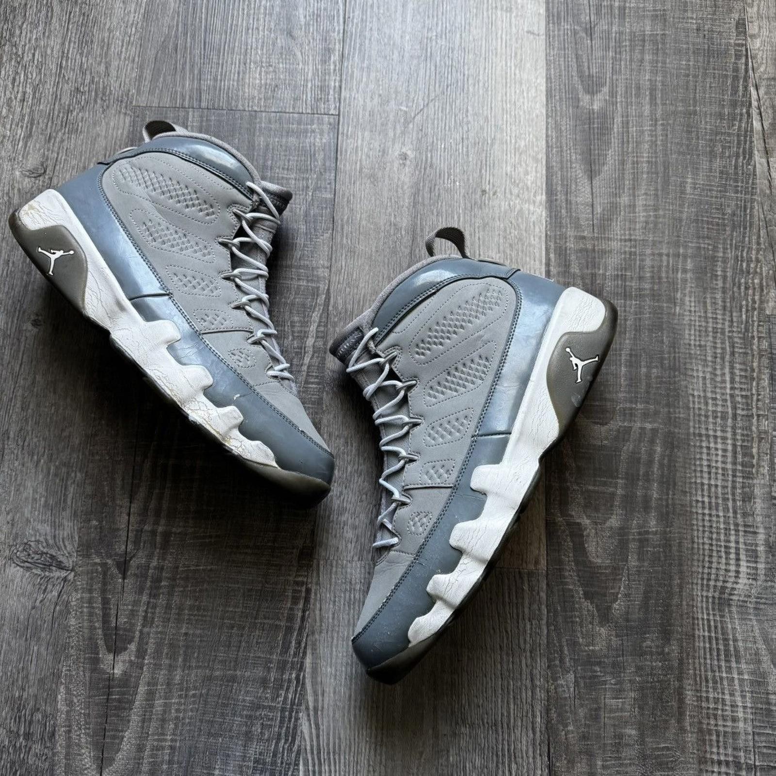 Nike NIKE • JORDAN 9 Retro "2012 Cool Grey" (12M) Size US 12 / EU 45 - 10 Thumbnail