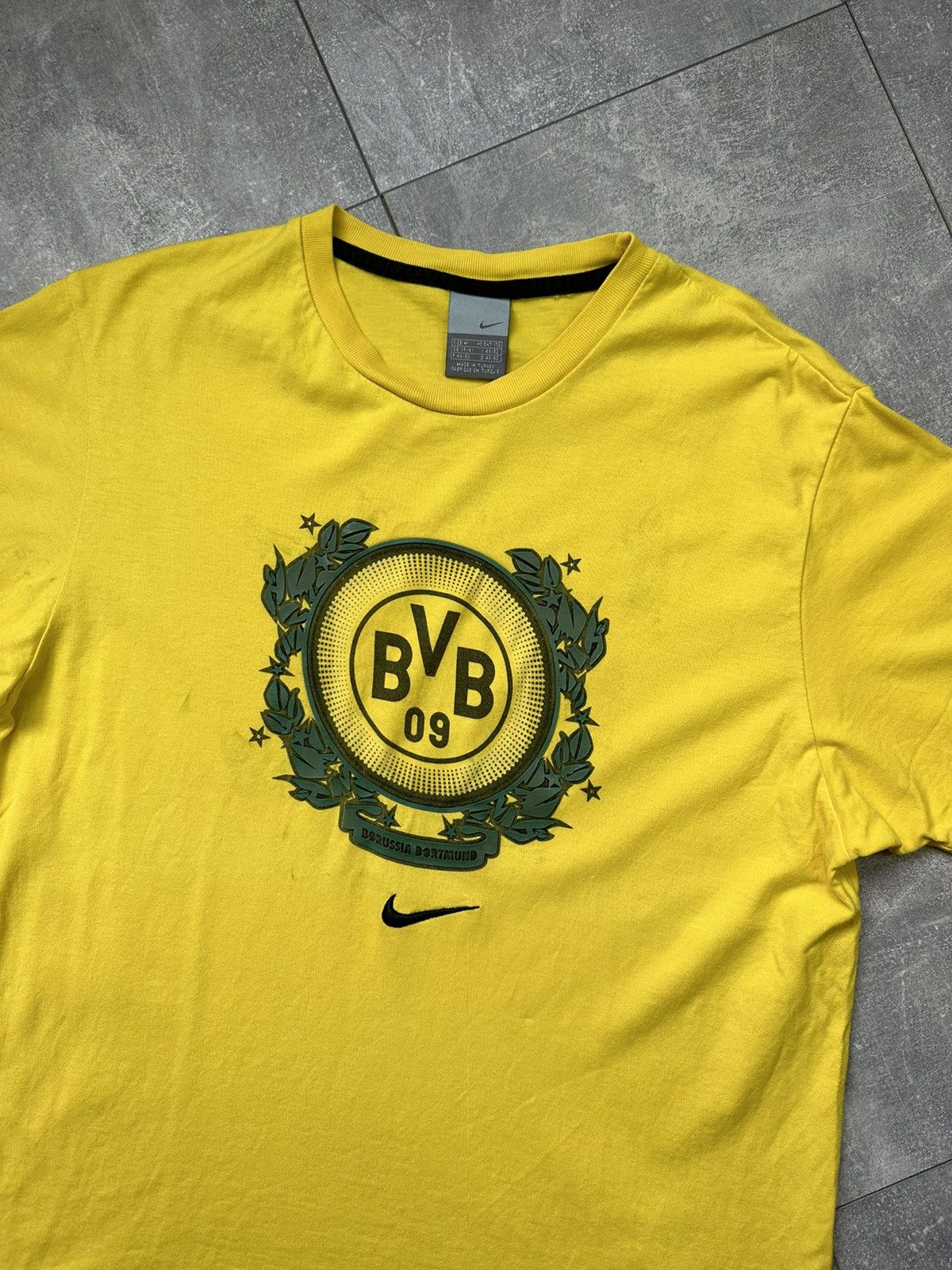 Nike Nike Borussia Dortmund Overprint Yellow Tee Jersey Size US M / EU 48-50 / 2 - 4 Thumbnail