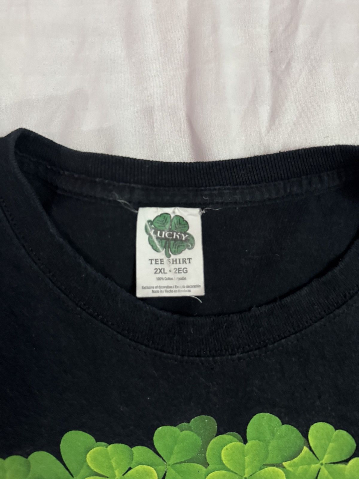 Vintage Vintage Y2K Clover Lucky Skull Tees Size US L / EU 52-54 / 3 - 4 Thumbnail