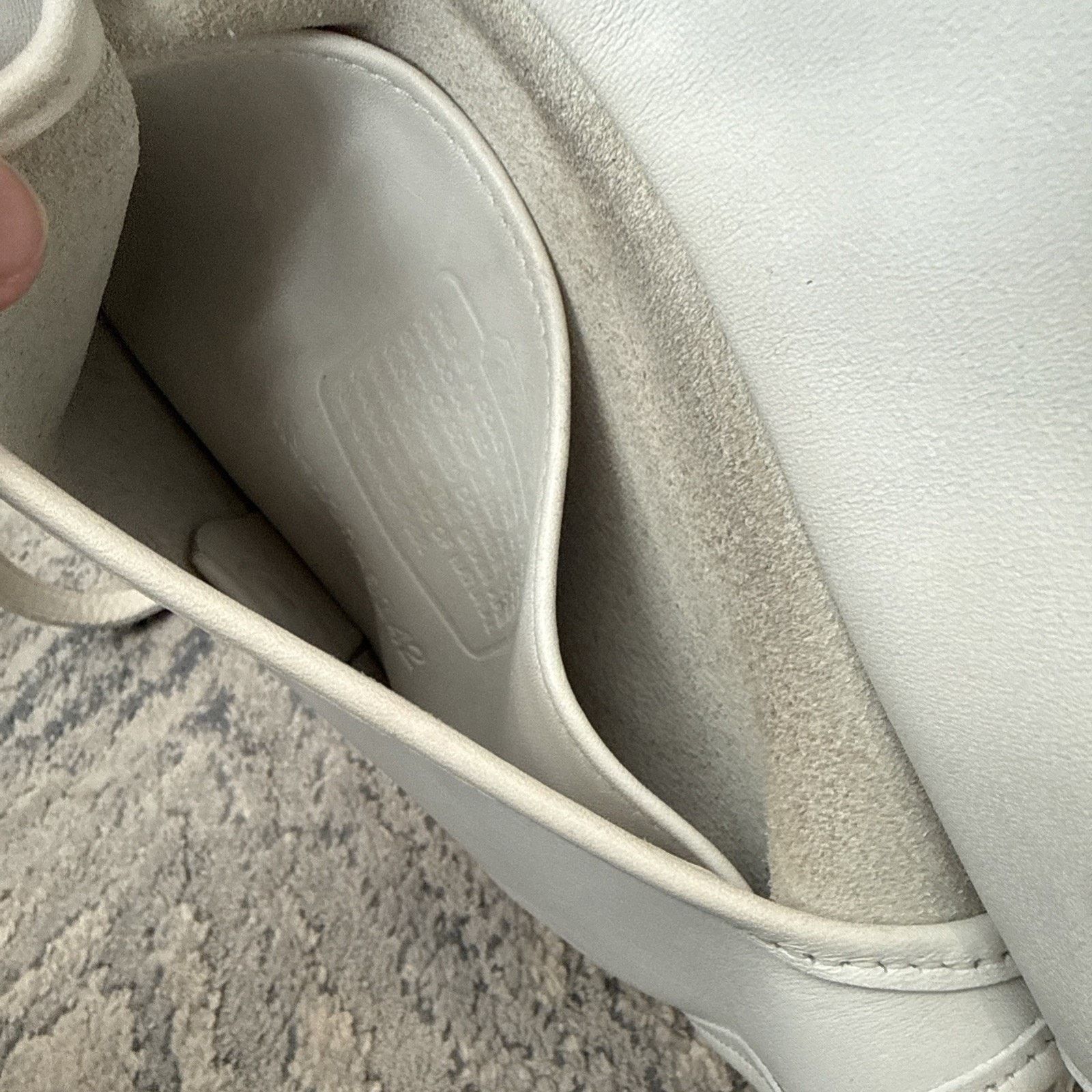Coach COACH 9142 Vintage Leather Hippie Bag White With Hangtag Size ONE SIZE - 10 Thumbnail