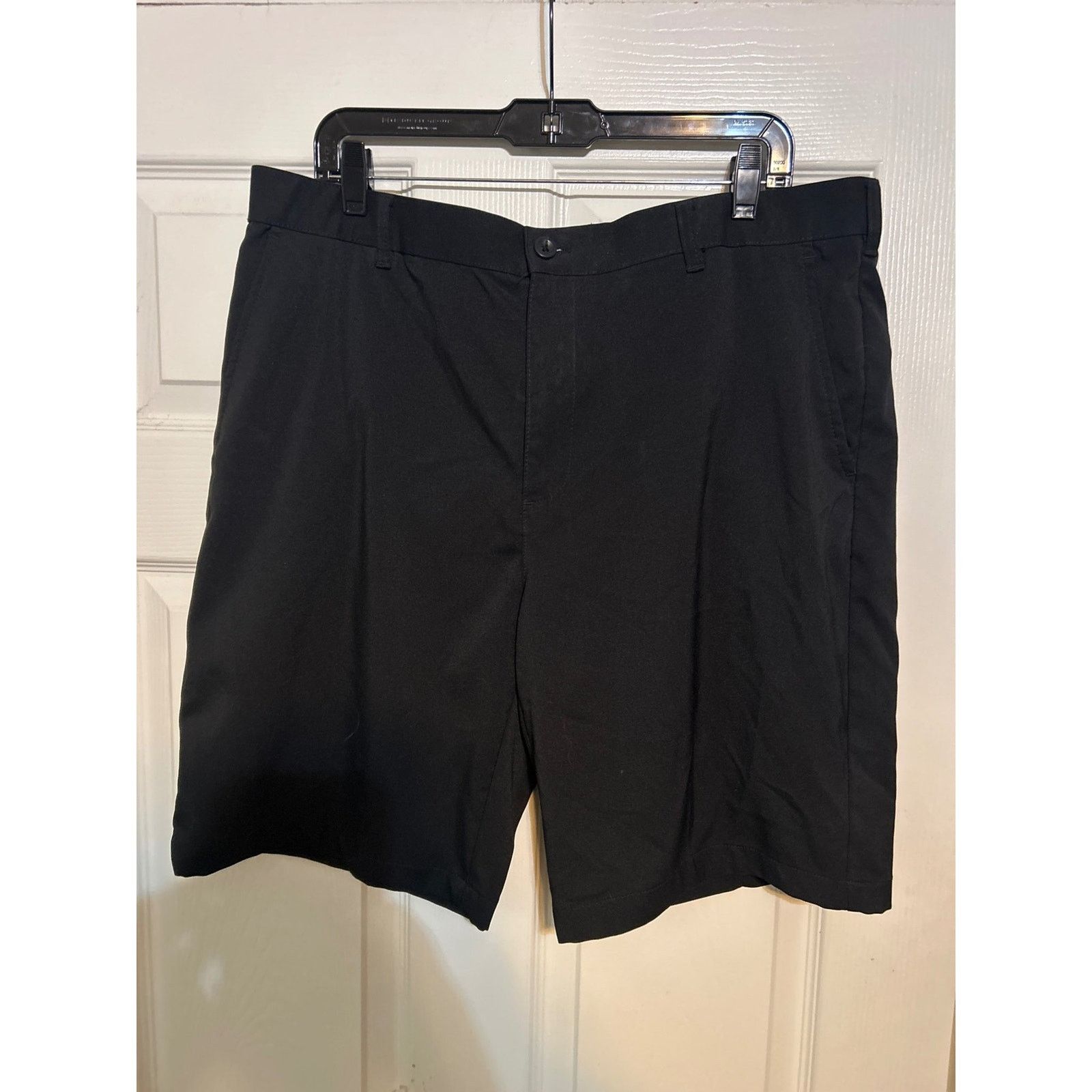 Izod IZOD Golf Mens Shorts Black Straight Fit Wicking Size 38 Size US 38 / EU 54 - 1 Thumbnail