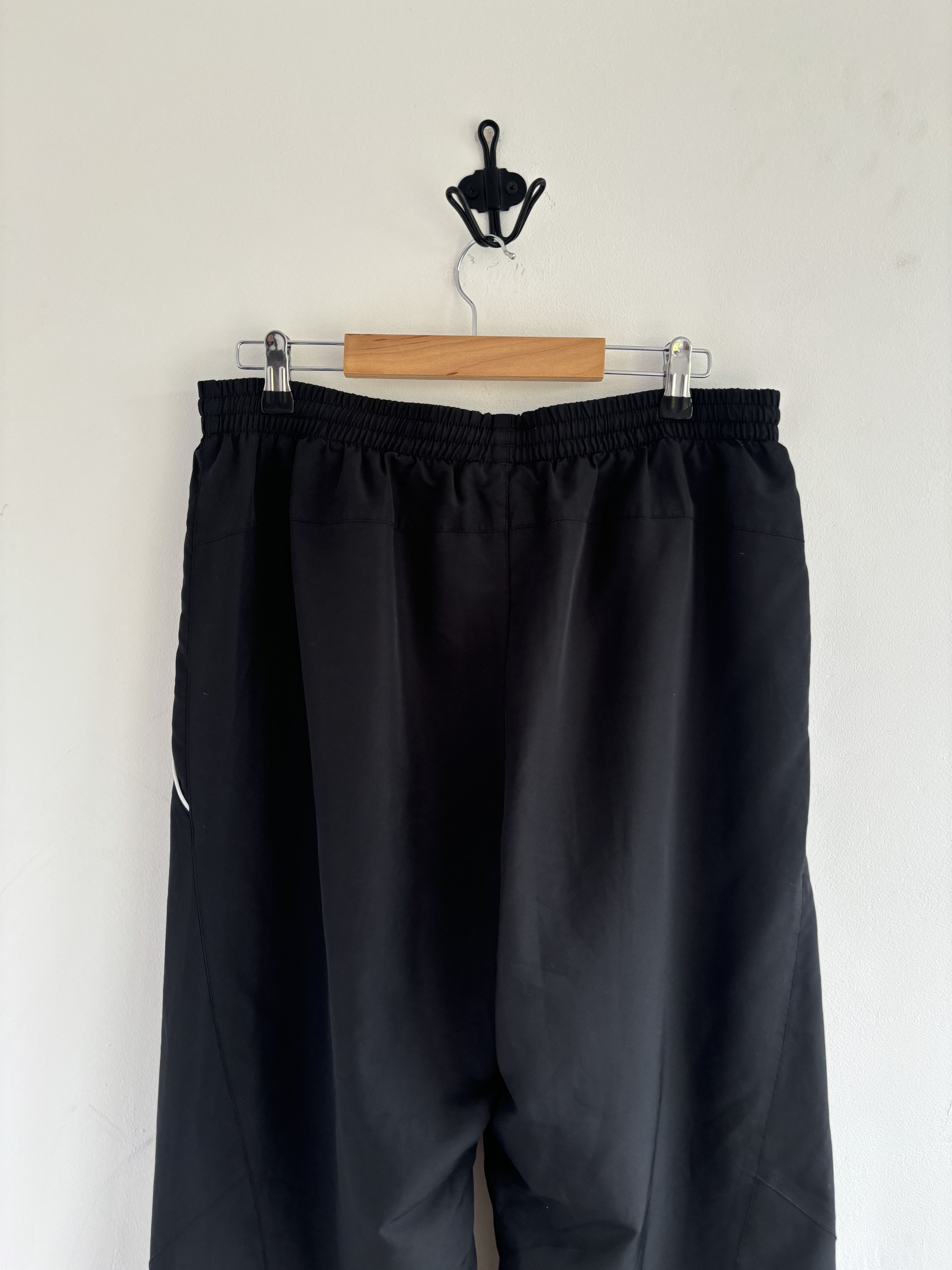 Adidas Vintage Adidas Parachute Y2K 3 Stripes Logo Trackpants Size US 32 / EU 48 - 6 Thumbnail