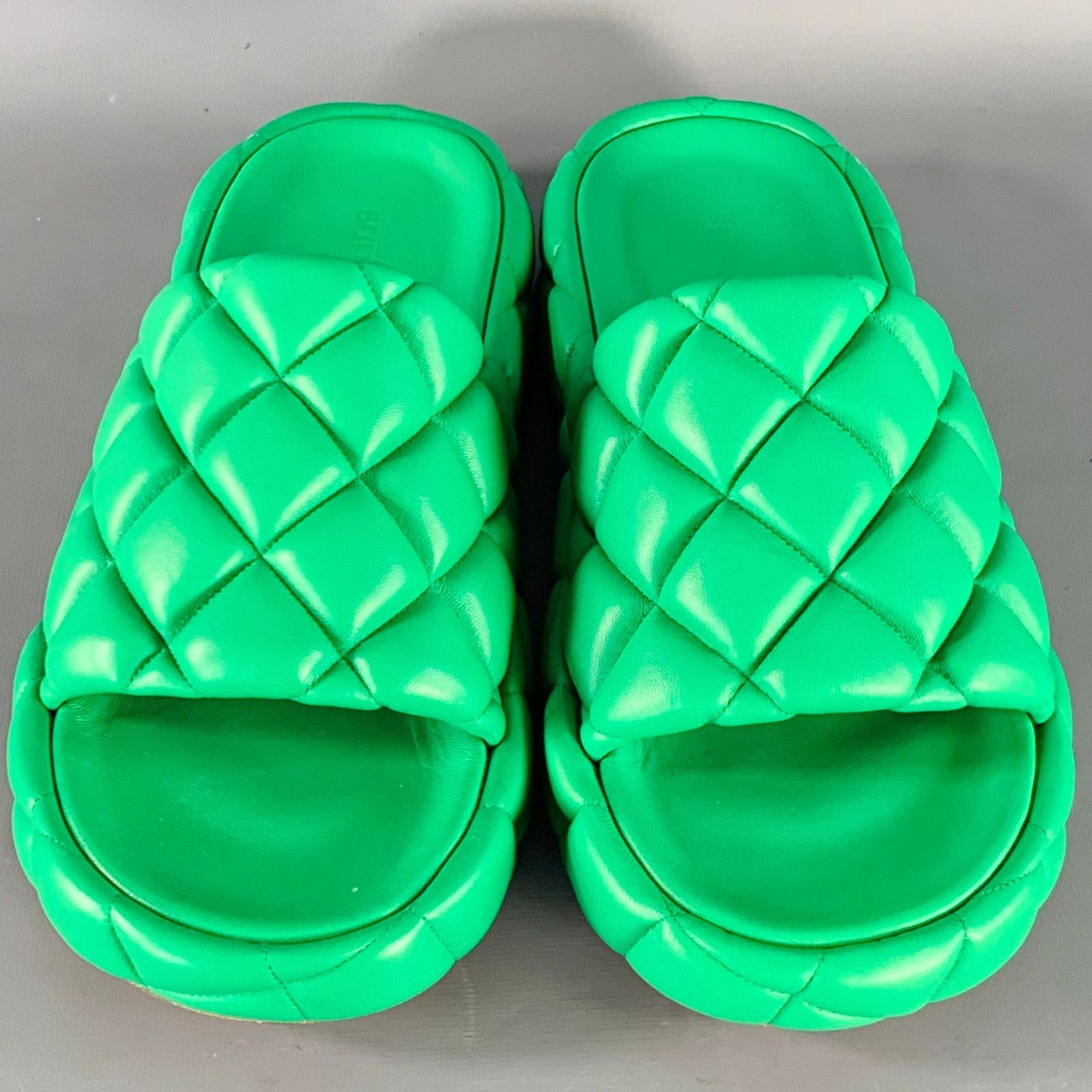 Bottega Veneta BOTTEGA VENETA Quilted Padded Lambskin Leather Slide Sandals Size US 7 / EU 40 - 3 Thumbnail