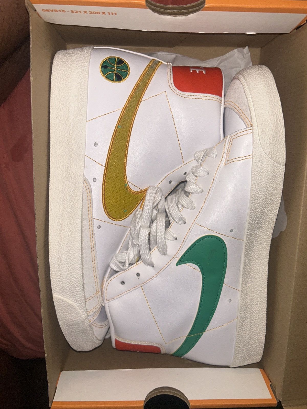 Nike Nike Blazer Mid 77’ Vintage Roswell Rayguns Size US 9.5 / EU 42-43 - 8 Thumbnail