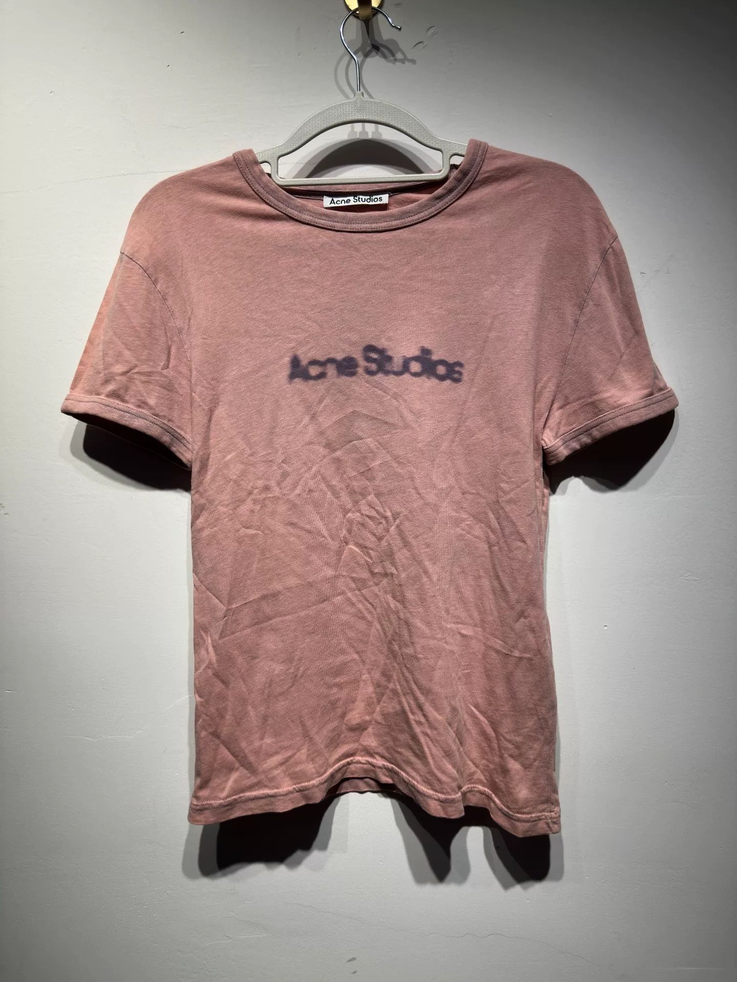 Acne Studios Acne Studios Printed Red T-Shirt XS Women Size XS / US 0-2 / IT 36-38 - 1 Thumbnail