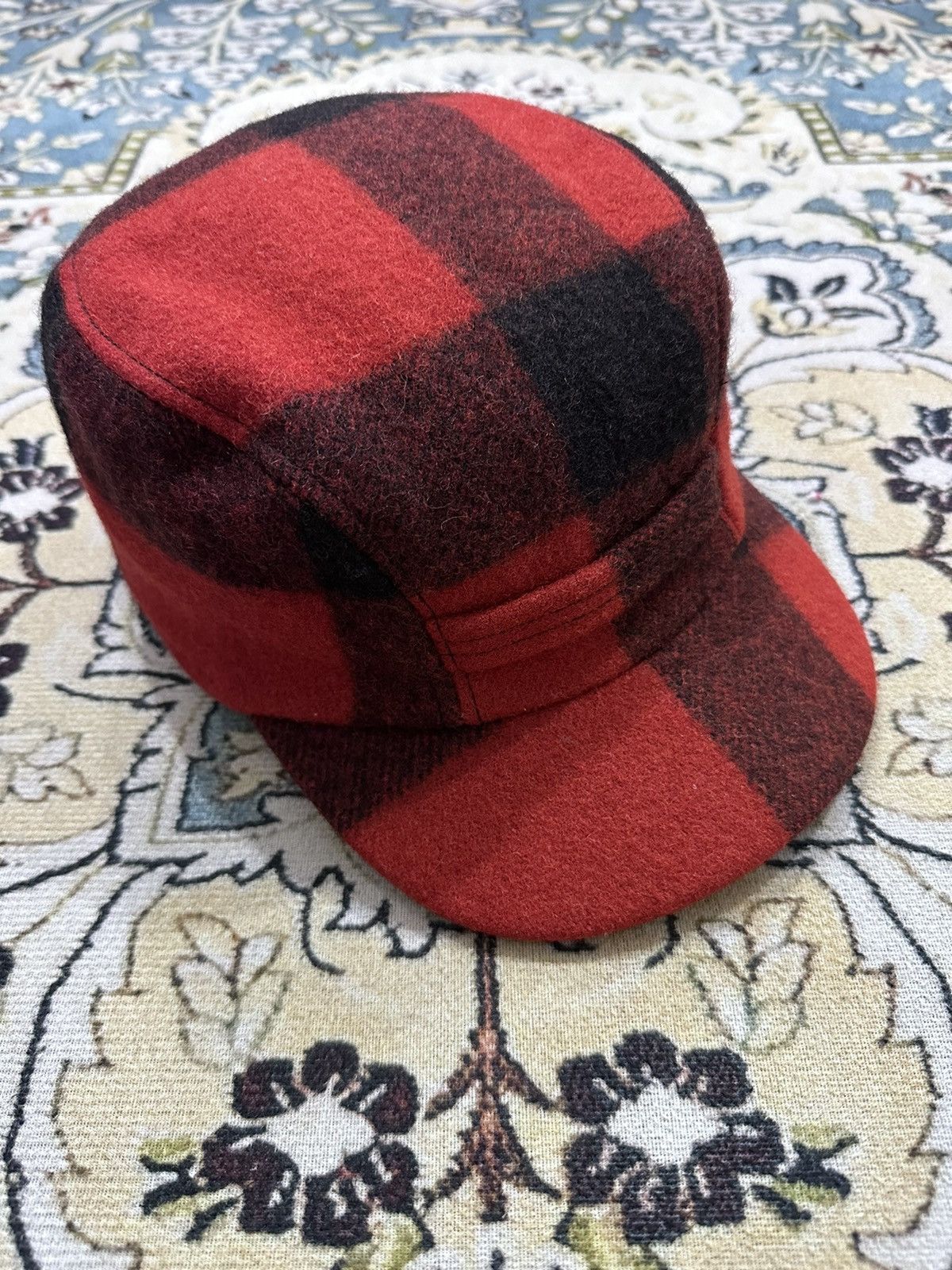 FILSON MACKINAW WOOL CAP CHECKERED RED/BLACK