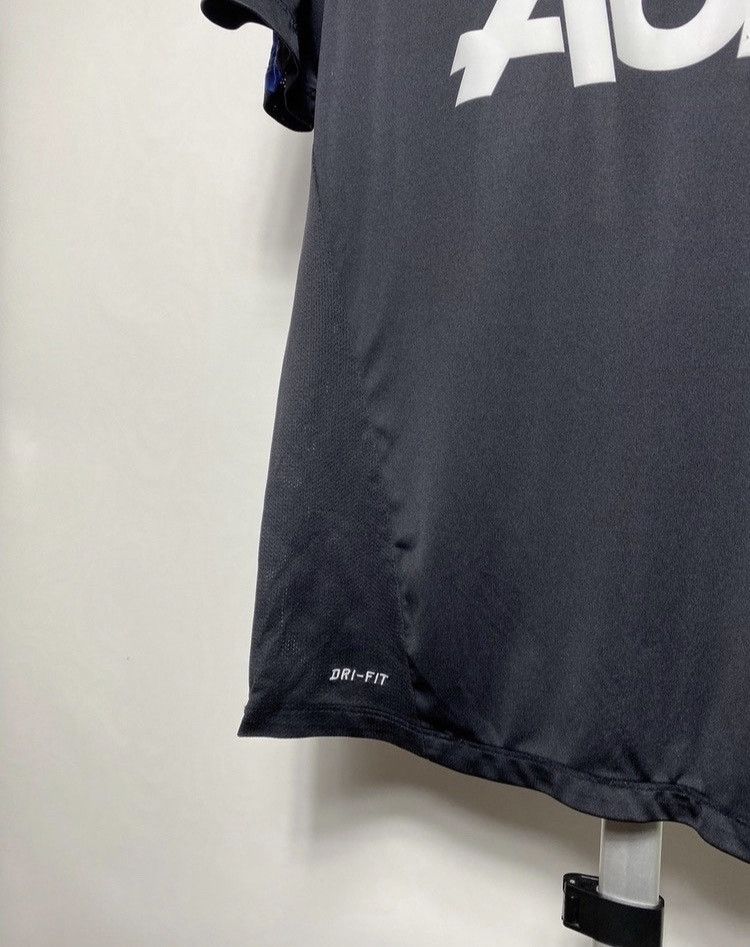 Nike × Vintage Nike dri-fit Manchester United AON black jersey size L Size US L / EU 52-54 / 3 - 3 Thumbnail