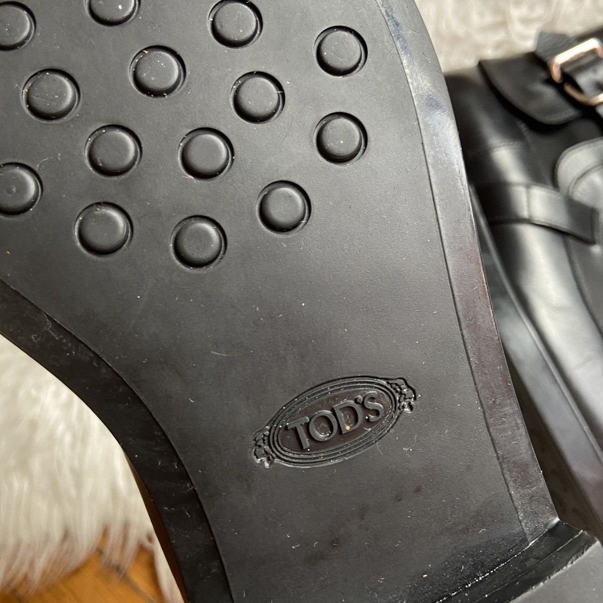 Tod's 📌 Tod’s Women’s Black Leather Chelsea Shoe Size US 9 / IT 39 - 10 Thumbnail