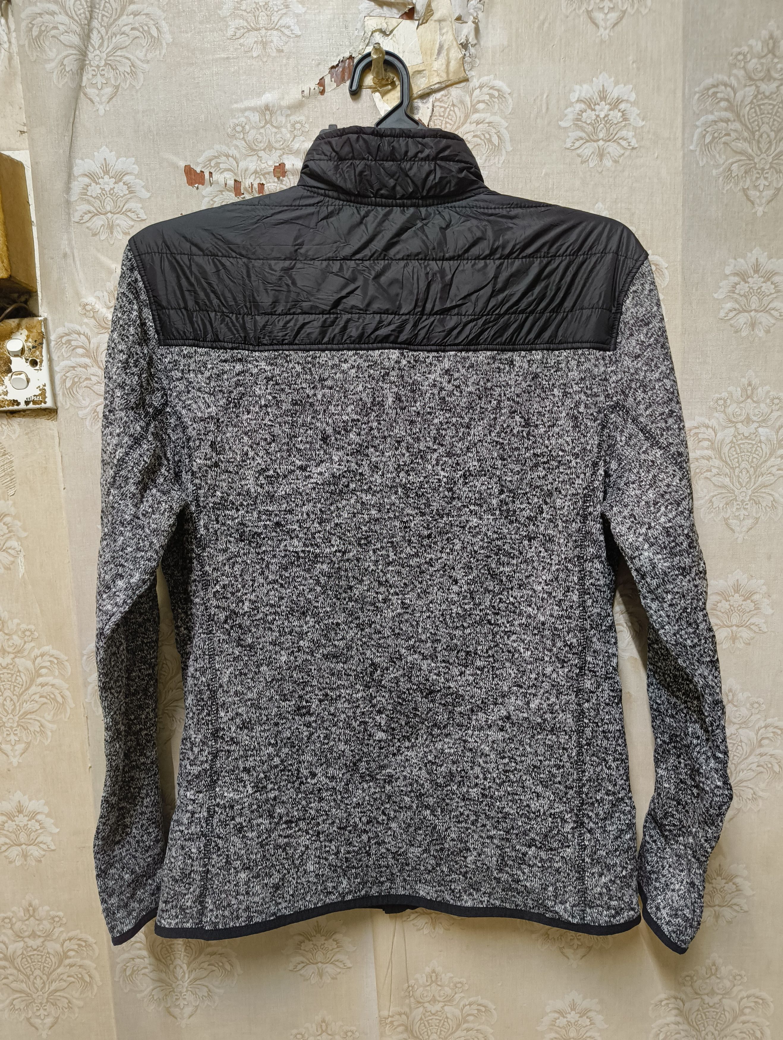 Japanese Brand Logos Outing Equipment Knit Puffer jacket Size L / US 10 / IT 46 - 2 Thumbnail