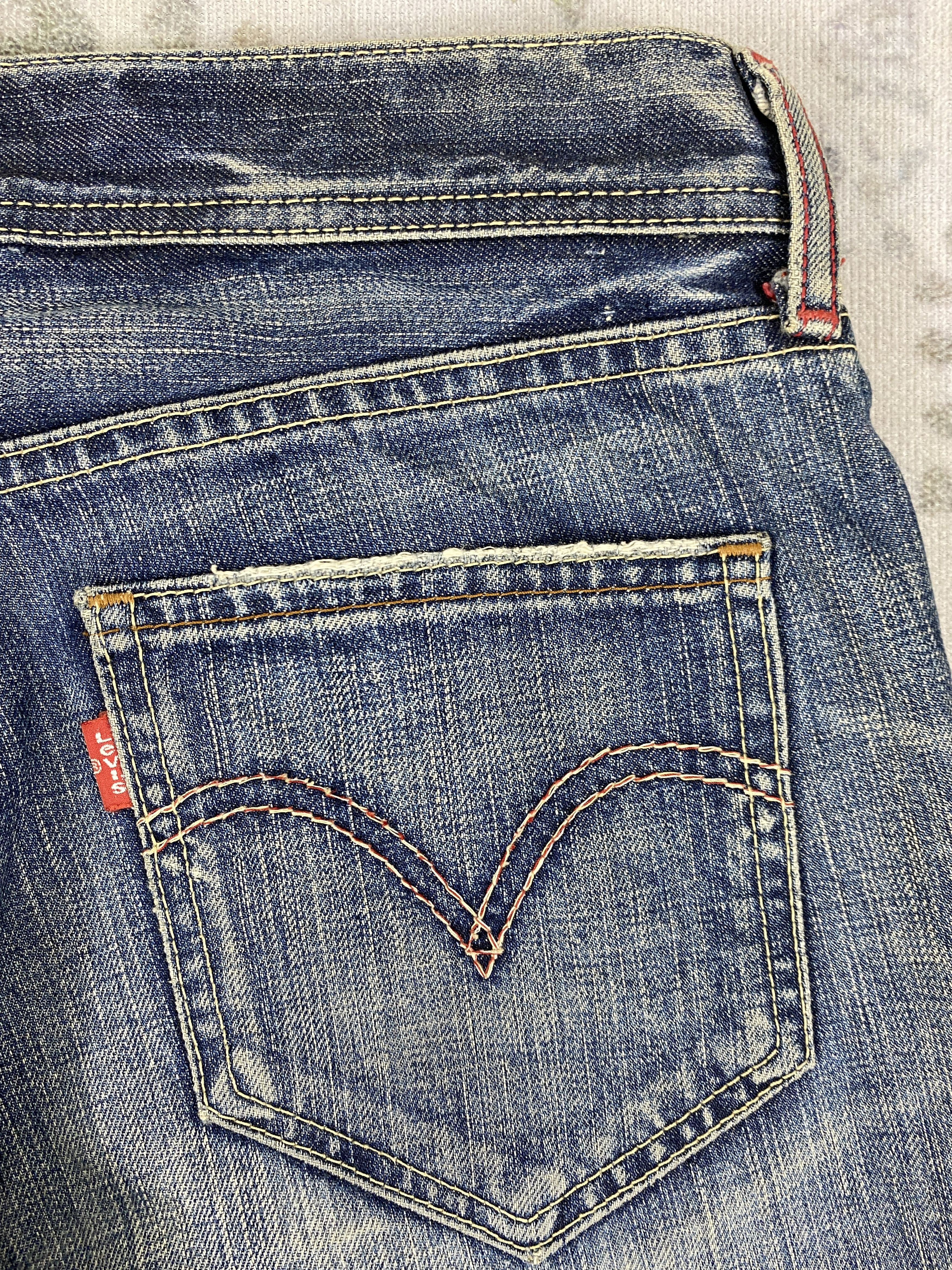 Japanese Brand Faded Blue Vintage Levi's Redloop Flare 31x28 Denim- JN3518 Size US 31 - 13 Thumbnail
