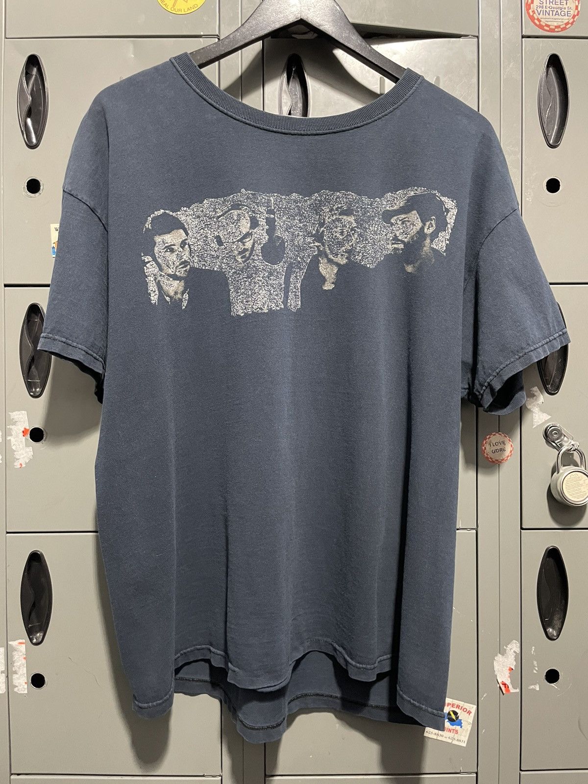 image of Band Tees x Rock T Shirt 2008 Coldplay Viva La Vida Vintage Band Photo Album Promo in Navy (Size XL