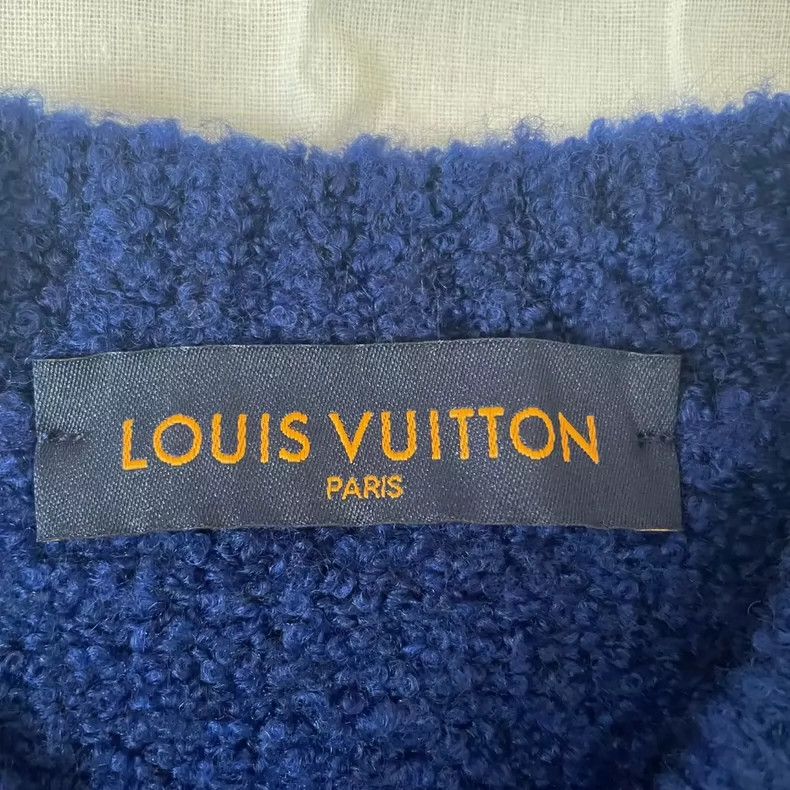 Louis Vuitton Louis Vuitton Blue Teddy Sweater 2501-Nextarrow Size US M / EU 48-50 / 2 - 3 Thumbnail