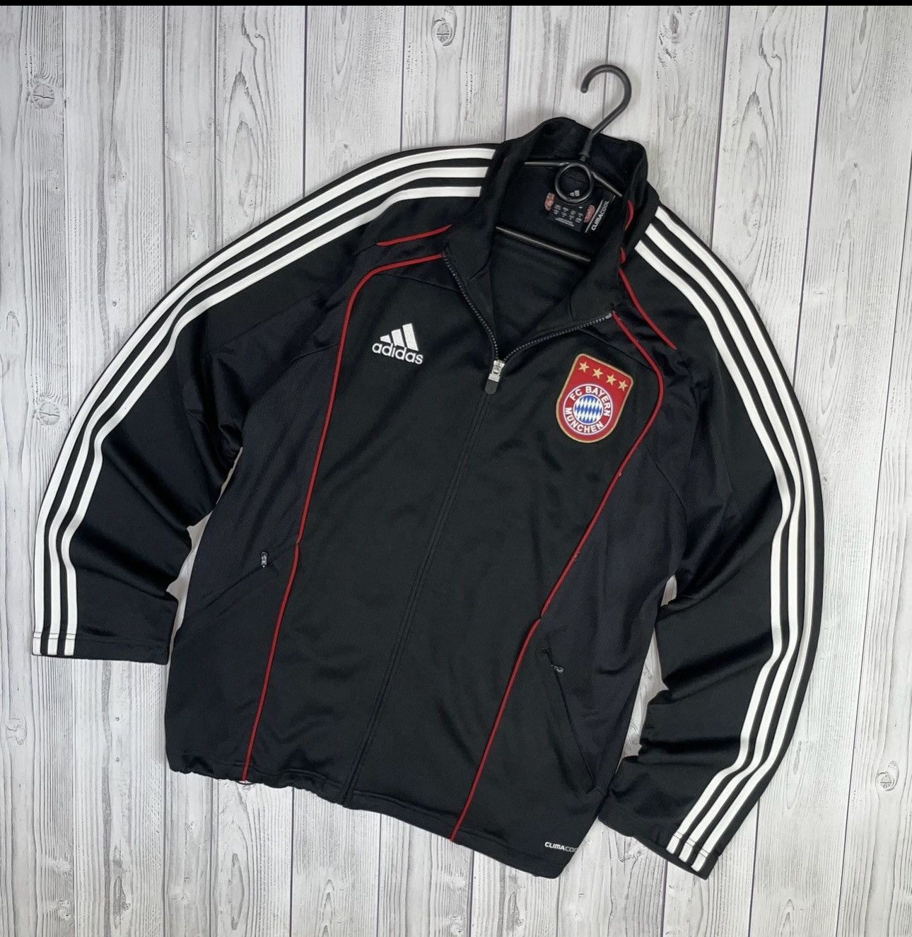 Adidas Vintage adidas Bauern munich soccer track jacket size M Size US M / EU 48-50 / 2 - 1 Thumbnail