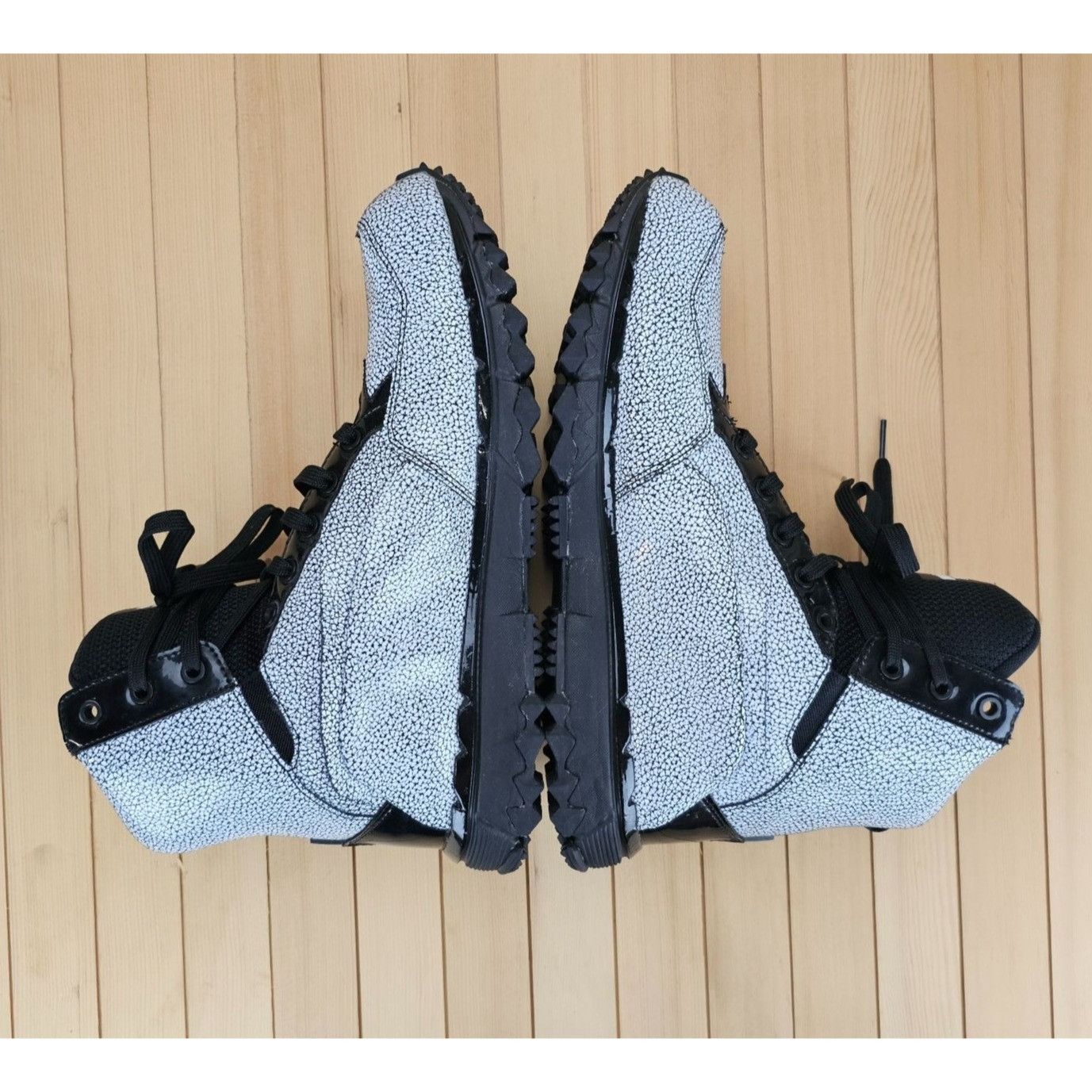 Alexander McQueen × Designer × Puma Alexander McQueen Puma MCQ Cell Track Mid Ceramic Size US 9.5 / EU 42-43 - 4 Thumbnail