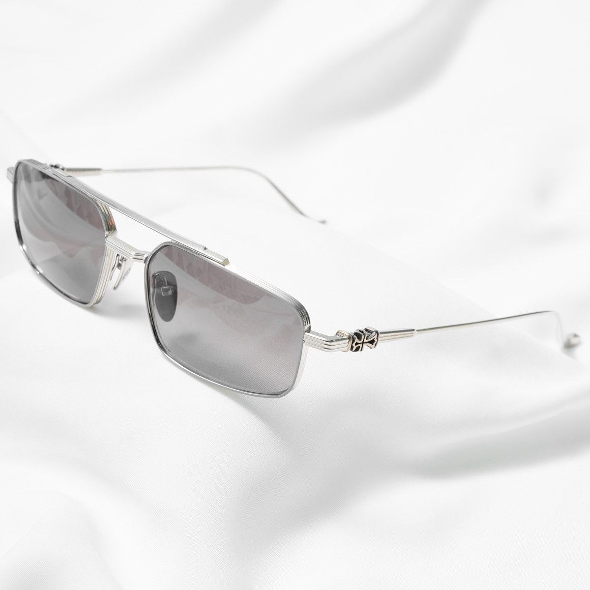 Chrome Hearts CHROME HEARTS LICK'N SHINY SILVER SUNGLASSES Size ONE SIZE - 2 Thumbnail