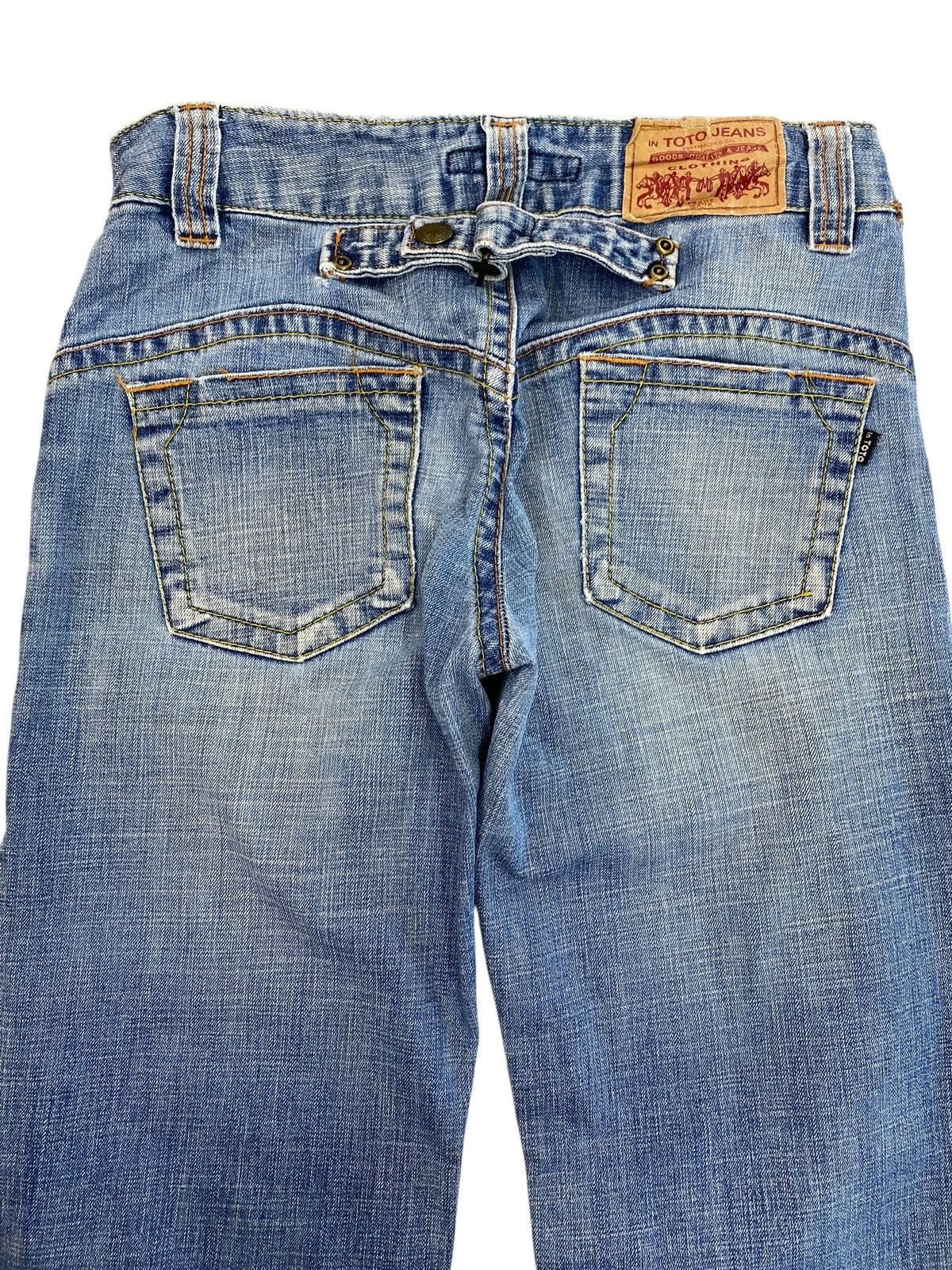 Other Japanese Brand Faded Wash Buckle Back Style Loose Jeans Size US 28 / EU 44 - 4 Thumbnail