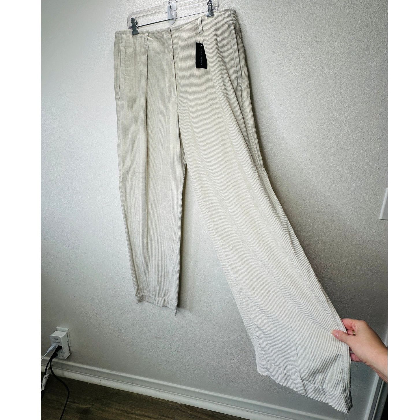 Brunello Cucinelli NWT Brunello Cucinelli Beige Front Pleat Wide Corduroy Pant Size 36" / US 14 / IT 50 - 4 Thumbnail