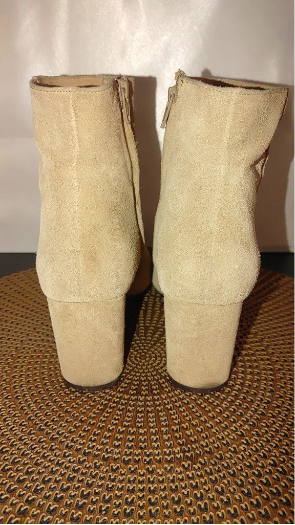 Banana Republic Banana Republic Suede Booties Size 7 Size US 7 / IT 37 - 5 Thumbnail