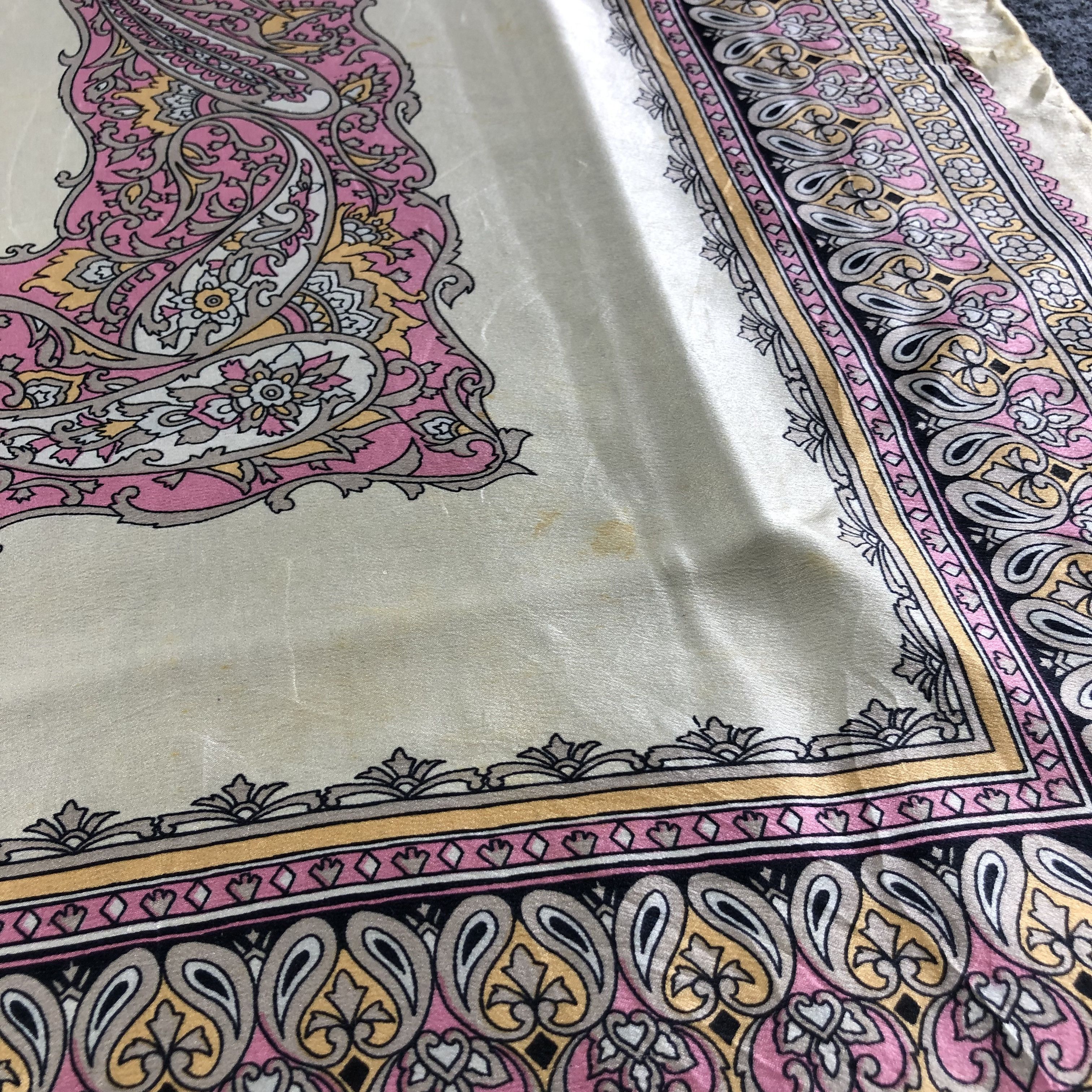 Vintage Vintage Luxury Design Hand Rolled Silk Scarf M410 Size ONE SIZE - 6 Thumbnail