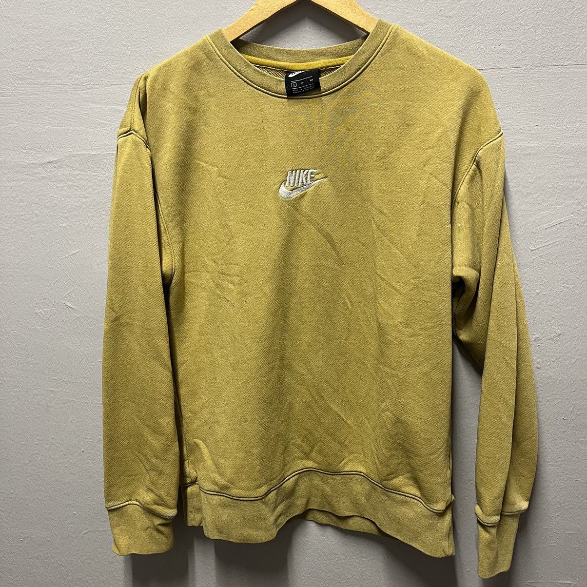 Nike Nike Sweatshirt Center Logo Size US S / EU 44-46 / 1 - 1 Thumbnail