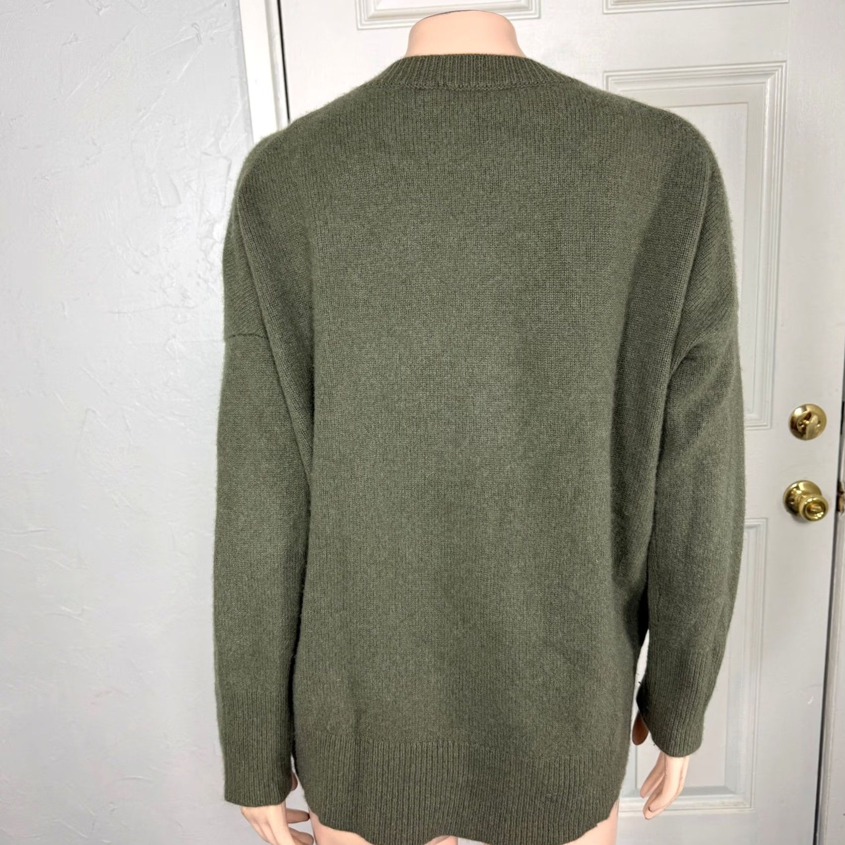 Theory Theory Sweater Women's M Cashmere Crew neck L/S Luxury Knit HOLE TT26 Size M / US 6-8 / IT 42-44 - 3 Thumbnail
