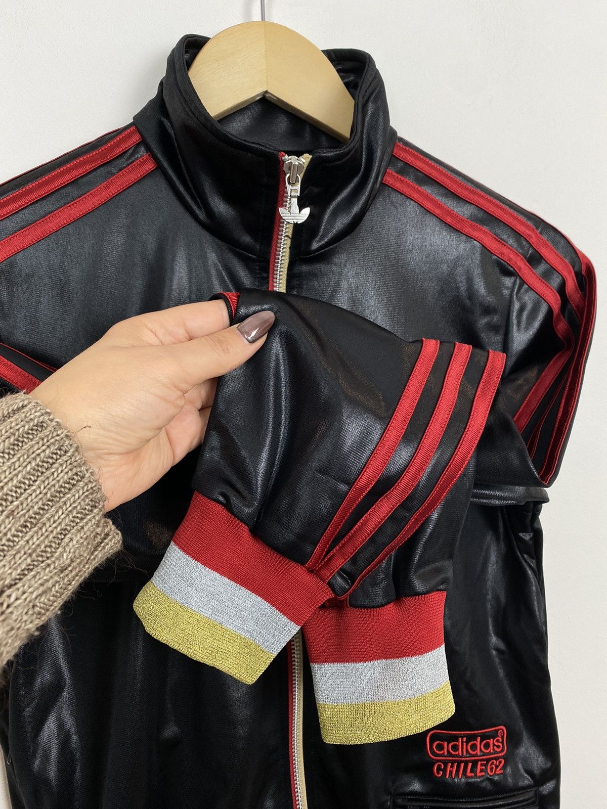 Adidas Vintage Adidas Chile 62 Track Jacket Balenciaga Style Black Size XS / US 0-2 / IT 36-38 - 5 Thumbnail