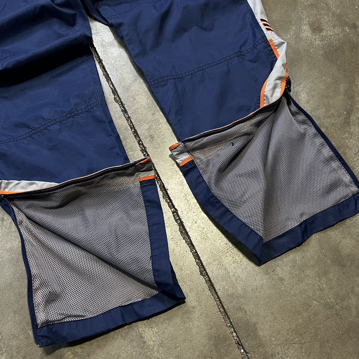 Vintage Vintage Y2K Adidas Windbreaker Track Sweat Pants Baggy Wide Size US 30 / EU 46 - 5 Thumbnail