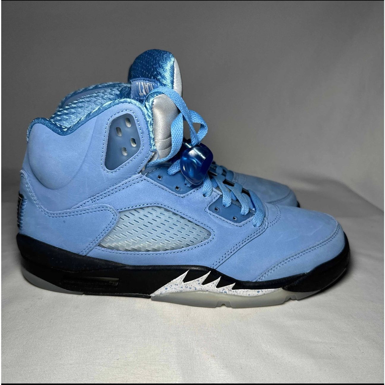 Jordan Brand × Nike Size 8.5 - Air Jordan 5 Retro SE UNC Men's Shoes Ships Now Size US 8.5 / EU 41-42 - 1 Thumbnail