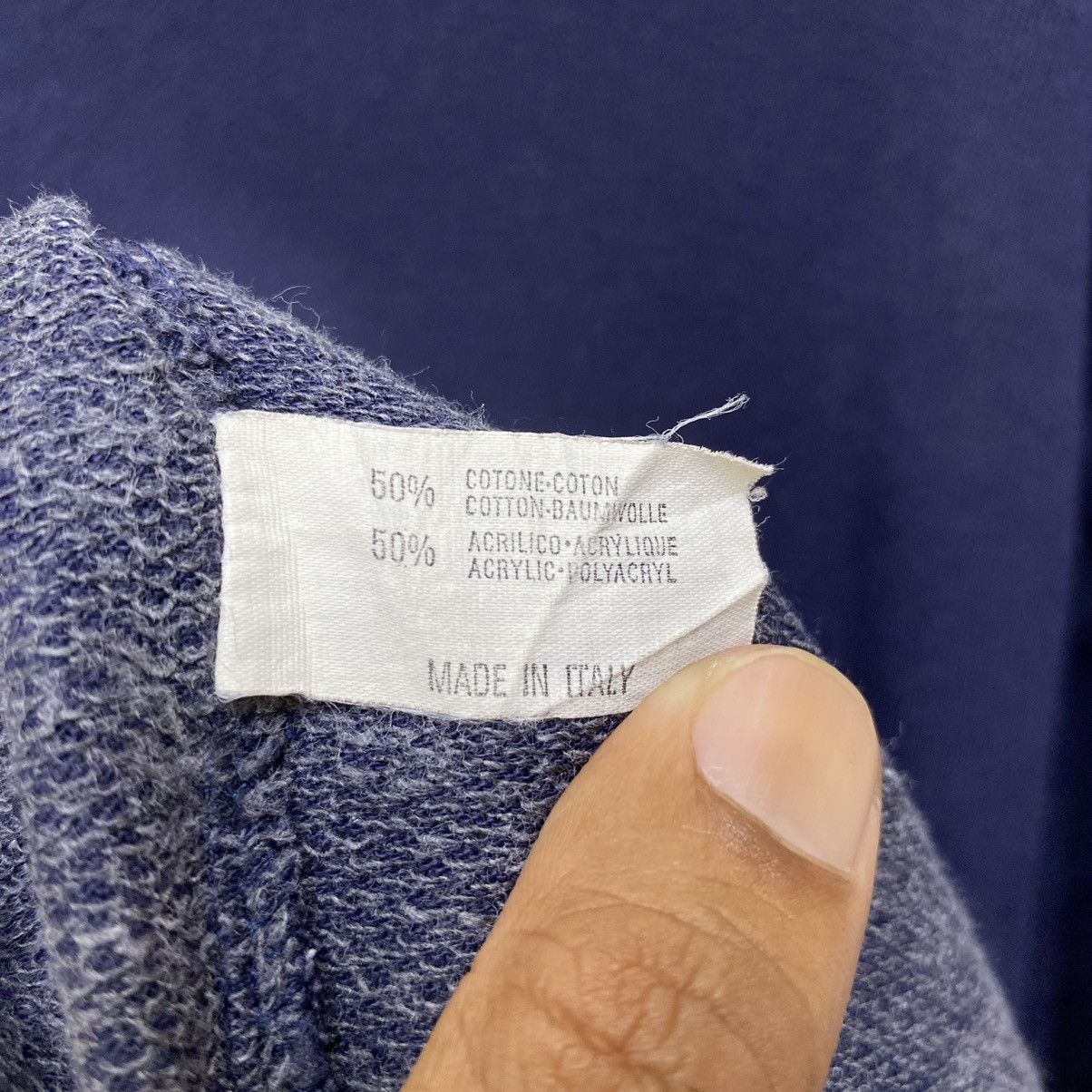 Yves Saint Laurent Vintage 90s YSL Sweatshirt Light Cotton Made in Italy Size US S / EU 44-46 / 1 - 13 Thumbnail