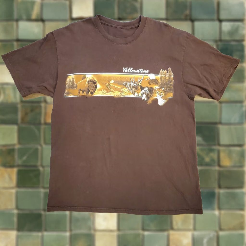 Vintage VINTAGE Mens Yellowstone Wilderness T Shirt L Brown Eagle Bear Buffalo Nature USA 90s Mens Size US L / EU 52-54 / 3 - 1 Thumbnail
