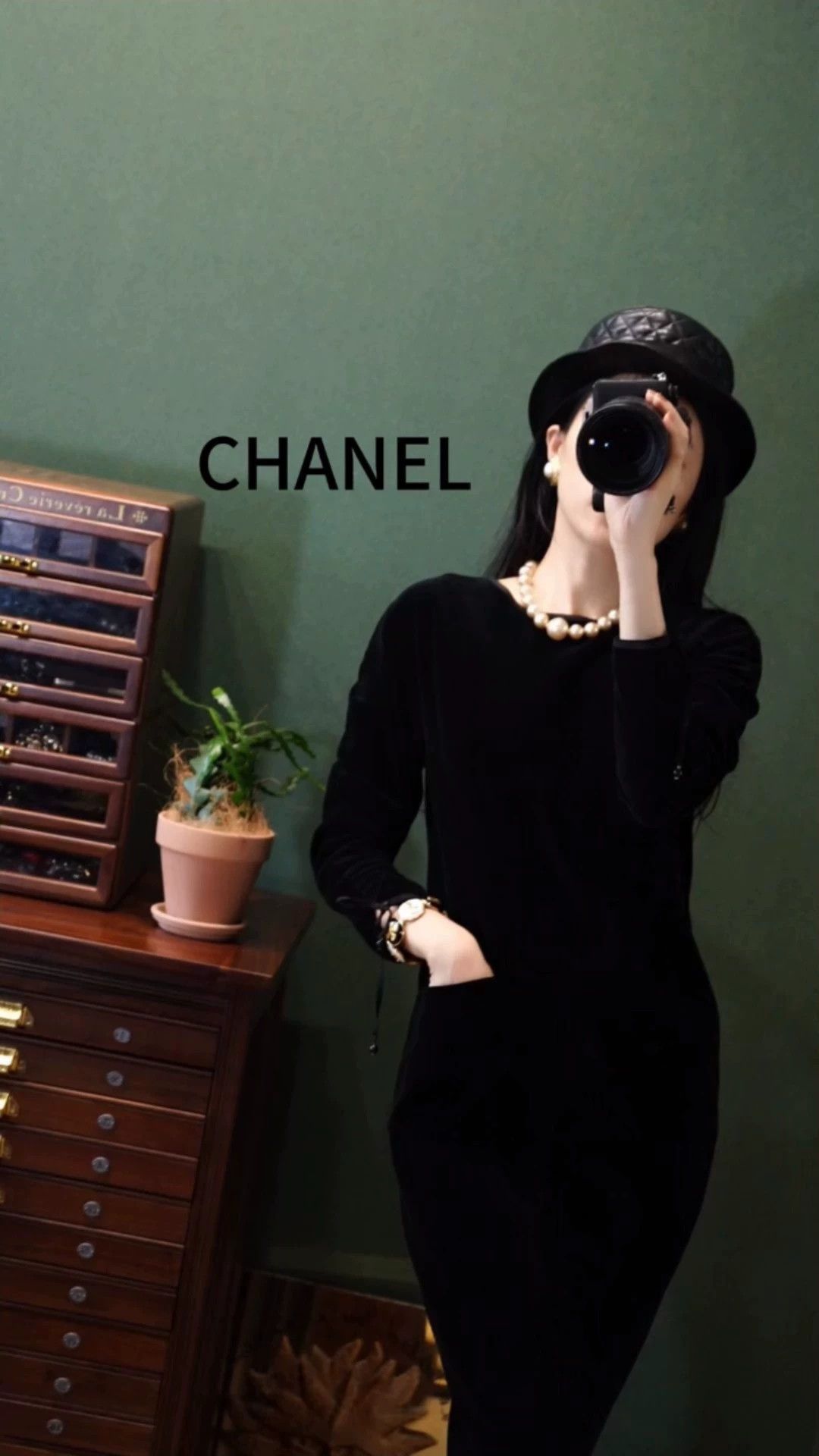 Chanel Chanel Vtg Black Velvet Dress w/ Deep V Open Back, Back Ties Size S / US 4 / IT 40 - 1 Thumbnail