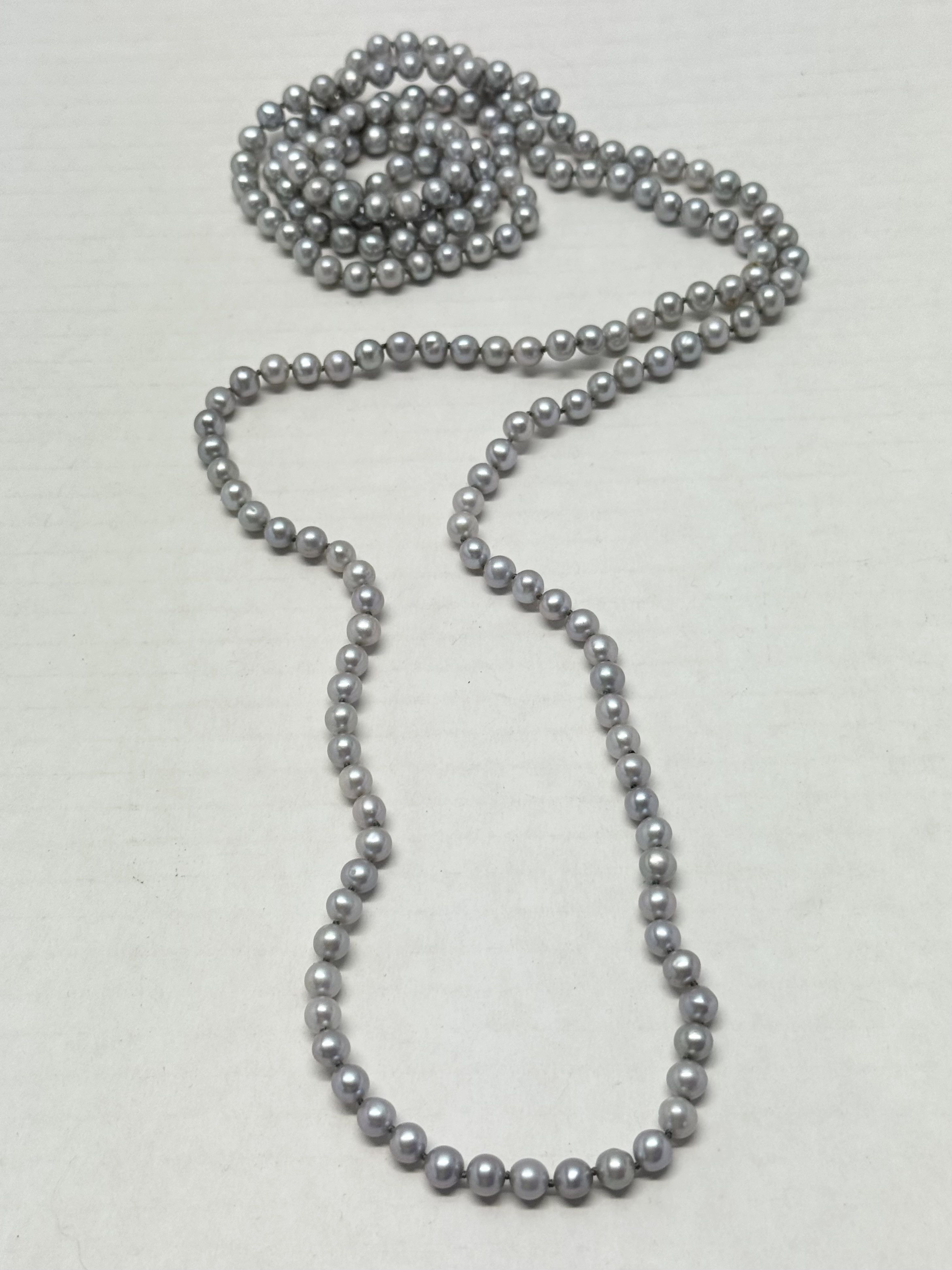 Vintage Vintage faux purple pearl beaded long necklace Size ONE SIZE - 4 Thumbnail
