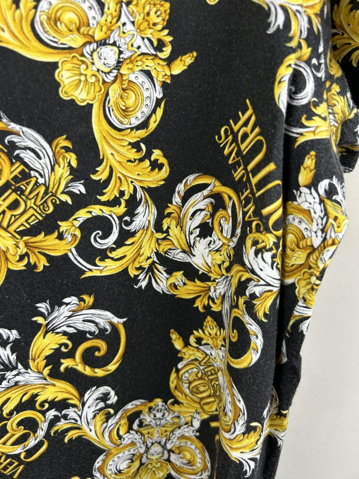 Versace Versace Jeans Couture Monogram Logo T shirt Size L / US 10 / IT 46 - 9 Thumbnail